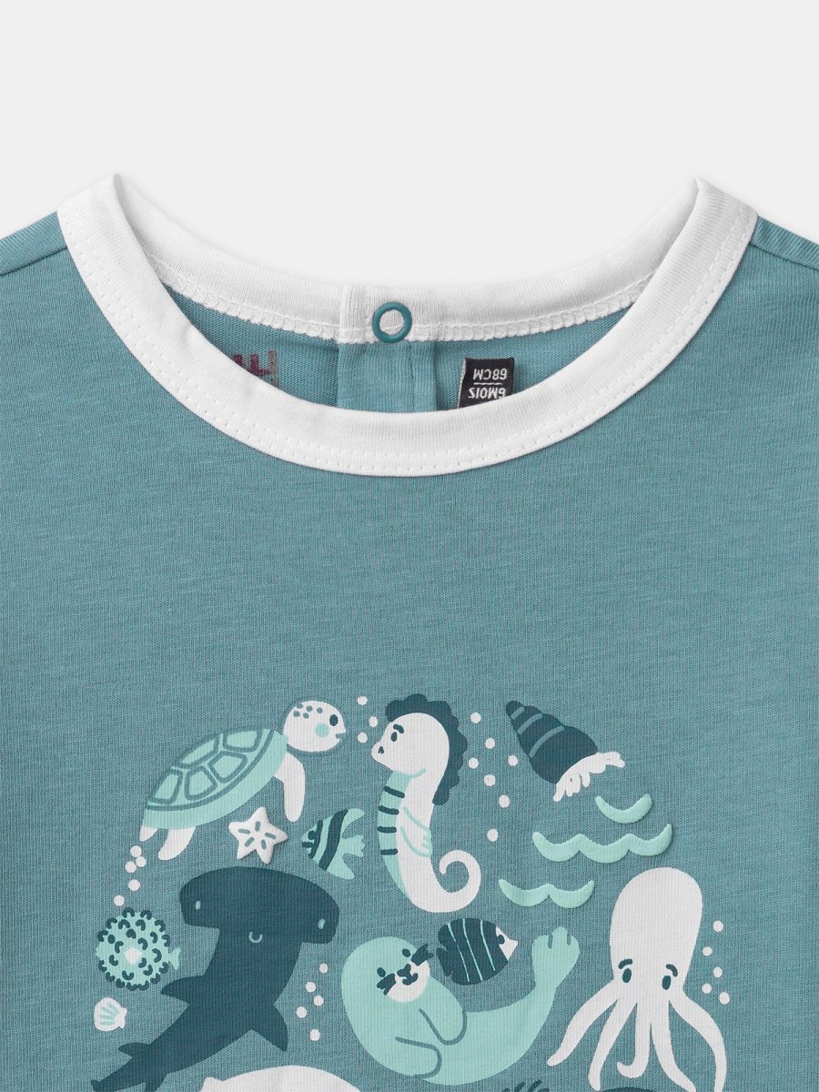 Conjunto de camiseta y pantalones cortos a rayas - Imagen 4
